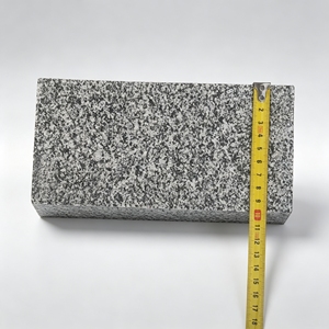 Pietra <span class=keywords><strong>per</strong></span> <span class=keywords><strong>Pavimentazione</strong></span> <span class=keywords><strong>Esterna</strong></span> in Granito Nero Sesamo G654 Naturale Antiscivolo e Durevole con Superficie Litchi <span class=keywords><strong>per</strong></span> Vialetti, Shanghai Cina - Product Image 2