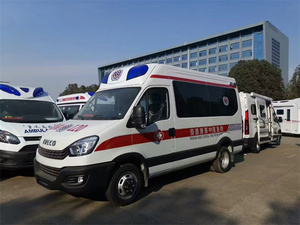 Nouvelle ambulance diesel I-VECO à transmission manuelle avec équipement médical, norme d'émission EURO 5 - Product Image 5