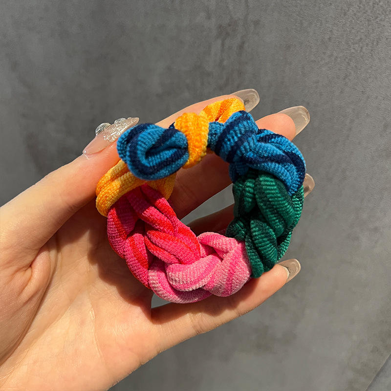 ผูกผมสีรุ้ง