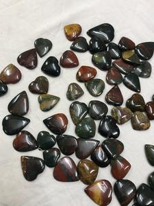 Bloodstone heliotrope อัญมณีหัวใจเรียบเนียนผลิตจากแร่เฮลิโอโทรปธรรมชาติสินค้าจำนวนมาก - Product Image 3