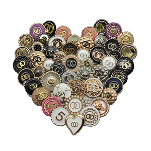 Thủ Công Mỹ Nghệ Vòng Hình Dạng Khác Nhau May Nguồn Cung Cấp Vải DIY Kim Loại Bao Phủ Logo Nút - Product Image 1