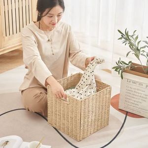 Rattan <b>Storage</b> <b>Basket</b> Square Eco Friendly For Toys Cosmetics Keys Organizing Desktop Use - Product Image 1