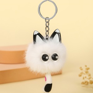 Lindo Llavero de Coche con Colgante de Gato de Peluche de Visón, Bola de Pelo con Ojos de Estrella, Muñeco para Accesorio de Mochila - Product Image 1