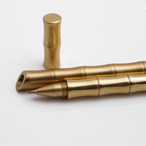 Bolígrafo de Gel Recargable de Estilo Japonés Hecho a Mano con Bola de Latón Puro de 0.5 mm - Product Image 4