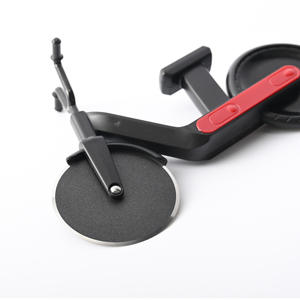 Cortador de Pizza Creativo con Rodillo, Color Rojo, PP430, Pintura Antiadherente, Solo Lavar a Mano, Origen Yangjiang ZYB372 - Product Image 4