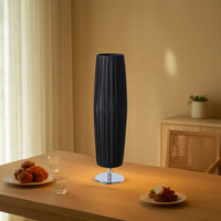 Personnalisé Moderne Nordique Table Basse Lampadaire PE Tissu Métal Support LED Dimmable Conception Simple pour Salon AC Alimentation