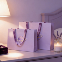 Sacs en papier recyclé de luxe avec logo personnalisé, poignées en ruban, couleur rose, personnalisables pour vêtements, cadeaux et faveurs, impression numérique