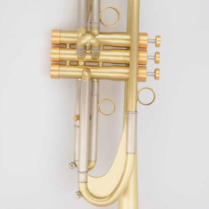 Trompette professionnelle en laiton H70, design personnalisé - Product Image 5