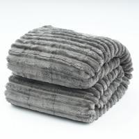 Couverture en flanelle personnalisée, fibre de polyester, mousse pressée, peluche moderne, doublure intérieure en laine d'agneau d'hiver, couvertures de luxe