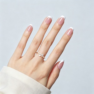 Faux ongles blancs courts style cercueil à application facile, rose nude brillant, à presser, réutilisables, pour DIY Nail Art, mariages et fêtes - Product Image 2