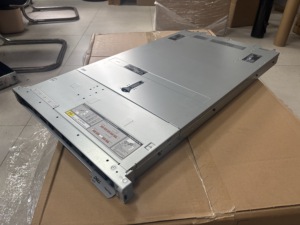 Servidor <span class=keywords><strong>Dell</strong></span> PowerEdge R670 1U Original para Montaje en <span class=keywords><strong>Rack</strong></span> con Dos Intel Xeon 6 DDR5 NVMe SSD para Virtualización en Centros de Datos - Product Image 2