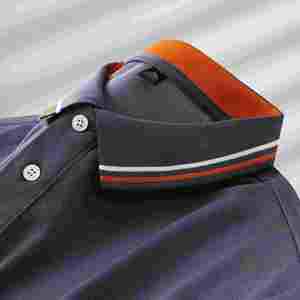 เสื้อโปโลผู้ชายแบบกำหนดเองสำหรับธุรกิจและองค์กร เนื้อผ้าระบายอากาศ เป็นมิตรกับสิ่งแวดล้อม ผลิตจากโพลีเอสเตอร์ผสมสแปนเด็กซ์ แขนสั้น พร้อมสกรีนโลโก้ - Product Image 3