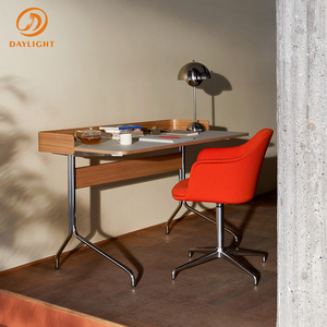 Escritorio de Estudio Minimalista para Estudiantes con Estante Integrado para Libros, Mesa de Estudio Ergonómica con Marco de Metal con Aspecto de Madera para <span class=keywords><strong>Aula</strong></span> Escolar - Product Image 1