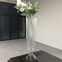 Grand vase en verre côtelé sur piédestal, vase en verre transparent cannelé, grand vase décoratif pour centre de table de mariage, décoration de la maison