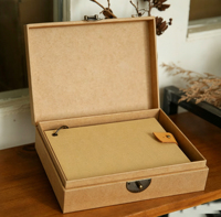 Boîte cadeau en papier avec boucle vintage. Grande boîte cadeau. Boîte pour livre d'or de mariage, boîte cadeau pour album de scrapbooking, boîte cadeau pour demande en mariage.