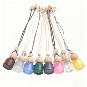 Botol kaca <span class=keywords><strong>Diffuser</strong></span> aromaterapi mobil, botol kaca <span class=keywords><strong>Diffuser</strong></span> aromaterapi mobil kosong Hijau Pink Amber kuning <span class=keywords><strong>Mini</strong></span> 10ml dengan tali gantung - Product Image 3