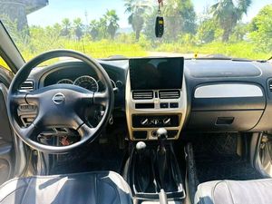 El Socio Mejorado: Paladin XE 2007, 5 Velocidades, 4x4, Cuero y Funciones Eléctricas, Resistente en lo que Importa, Cómodo en lo que Cuenta - Product Image 2