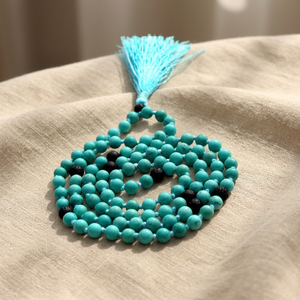 Collar Mala de 108 Cuentas Turquesa, Anudado a Mano, con Cuentas Negras y Borla de Seda, Joyería para Yoga y Meditación - Product Image 6