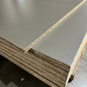 Suministro directo de muebles de oficina de tablero de partículas de capa de melamina negra de alta calidad, tablero de partículas <span class=keywords><strong>OSB</strong></span> a prueba de agua - Product Image 4