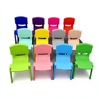 Ensemble scolaire pas cher pour les enfants de maternelle, mobilier de classe, tables et chaises en plastique, design moderne, utilisation dans le salon