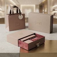 Ensemble d'emballage de bijoux de luxe rose sur mesure, boîte rigide avec insert en velours et sac cadeau assorti