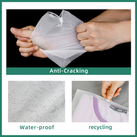 LOGO personnalisé givré vêtements Ziplock expédition vêtements sac d'emballage en plastique Poly fermeture éclair sac à fermeture éclair pour vêtements