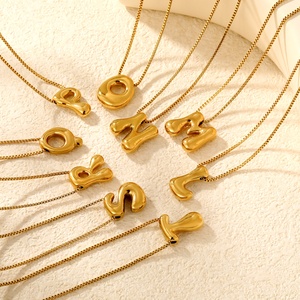 Waterdichte Trendy 18K Pvd Goud Roestvrij Staal Ketting Sieraden Klassieke Mollige Letter Hanger Ketting Voor Vrouwen - Product Image 5