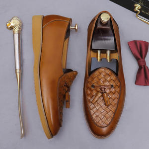 Newly designed handcrafted casual shoes fashionable shoes gentleman's black pointed-toe men's leather Dress Shoes&<b>Oxfords</b> - Product Image 3