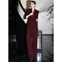 Ensemble tailleur slim automne 2026 pour femme – Design tendance avec empiècements en satin, élégant style occidental, deux pièces avec laçage latéral