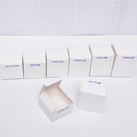 Boîtes en carton blanc disponibles à la vente en stock, l'emballage de boîte plate blanche pour masques faciaux peut être imprimé