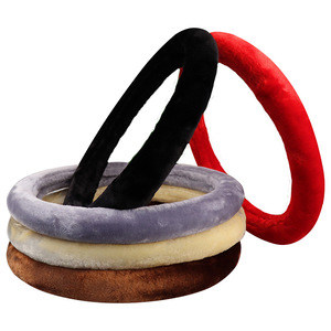 ปลอกหุ้มพวงมาลัยแบบนุ่ม 36-40 ซม. อุปกรณ์เสริมในรถยนต์สำหรับฤดูหนาว ใช้ได้กับรถยนต์ทั่วไป - Product Image 1