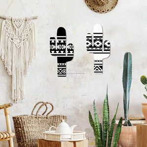 Arte de Parede em Madeira Estilo Fazenda Luxuosa com Padrão em Preto e Branco para Decoração de Casa - Presente de Aniversário - Product Image 4