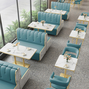 Set di Mobili Moderni per Ristoranti, Sedute per Caffetterie e Fast Food, Divani, Tavoli e Sedie da Pranzo in Metallo Dorato - Product Image 1