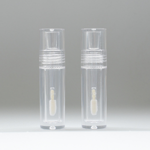 New kích thước nhỏ mini 2.5 ml biểu tượng tùy chỉnh nhãn hiệu riêng rõ ràng rỗng nhựa Lip Gloss Ống - Product Image 1