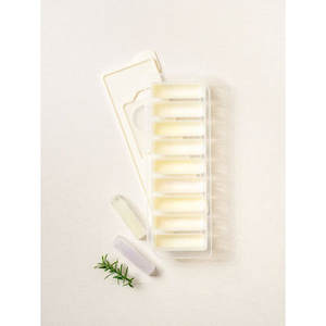 Práctica bandeja de cubitos de hielo rectangular de nueve piezas - Product Image 1