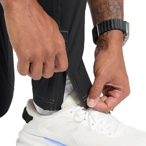 กางเกงออกกำลังกายผู้ชาย พิมพ์โลโก้ตามสั่ง น้ำหนักเบา แฟชั่น แบรนด์ดัง ระบายอากาศได้ดี - Product Image 3