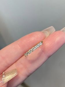 Anillos Apilables de Oro Blanco y Rosa para Mamá, Más de 100 Conjuntos de Joyería para el Día de la Madre Listos para Enviar, Envío Exprés de Fábrica en China - Product Image 5