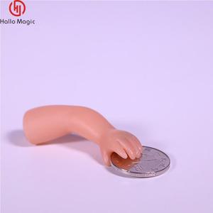 Tours <span class=keywords><strong>de</strong></span> <span class=keywords><strong>magie</strong></span> la petite poupée effrayante magicien à la main accessoire d'horreur Illusion Michael Ammar - Product Image 2
