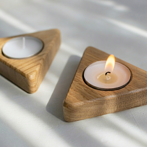 Set of 4 <b>triangle</b> oak <b>wood</b> tealight holders - Product Image 1