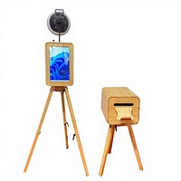 Cabina de Fotos Portátil Personalizada de Estilo Vintage Retro con Pantalla Doble de Madera para iPad SLR de 18.5 Pulgadas, Cabina de Fotos de Madera para Eventos con Impresión de Fotos en Formato Self-Service