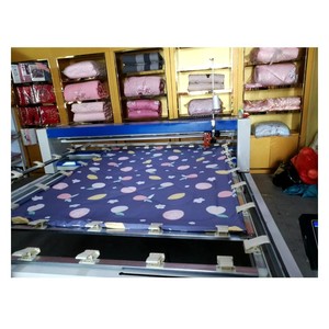 Machine à matelasser informatisée à tête unique personnalisée, machine à fabriquer des feutres en fibres non tissées à vitesse moyenne - Product Image 1