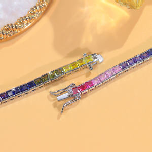 Pulsera de tenis cuadrada de colores arcoíris, chapada en rodio, estilo vintage, de latón, joyería para fiesta con diseño de piedras brillantes - Product Image 4