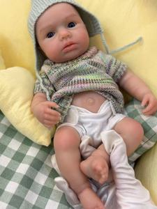 Muñecas Bebé Reborn Realistas - Muñeca Bebé <span class=keywords><strong>de</strong></span> 13 Pulgadas Hecha a Mano con Cuerpo Suave <span class=keywords><strong>de</strong></span> Tela y Silicona, con Juguete y Caja <span class=keywords><strong>de</strong></span> Regalo - Product Image 4