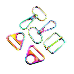 Oferta Especial: Kits de Herrajes para Bolsos de 1 Pulgada con Diseño Arcoíris, 2 Ganchos de Seguridad, 2 Hebillas Triangulares y 1 Deslizador para Bolsos y Carteras - Product Image 4