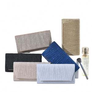 Clutch de resina de lujo de alta calidad para fiestas nupciales y bodas. Clutch con asa de latón hecho a mano con resina y madera. - Product Image 1