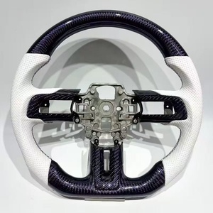 Volant en cuir perforé blanc avec fibre de carbone pour <span class=keywords><strong>Ford</strong></span>, compatible avec <span class=keywords><strong>Mustang</strong></span> GT500 GT350 2015 2016 2017 - Product Image 1