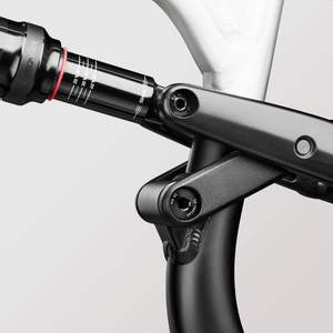 Amflow <span class=keywords><strong>PL</strong></span> Carbon 800Wh 2025, Bici Elettrica MTB ad Alta Velocità in Fibra di Carbonio - Product Image 4