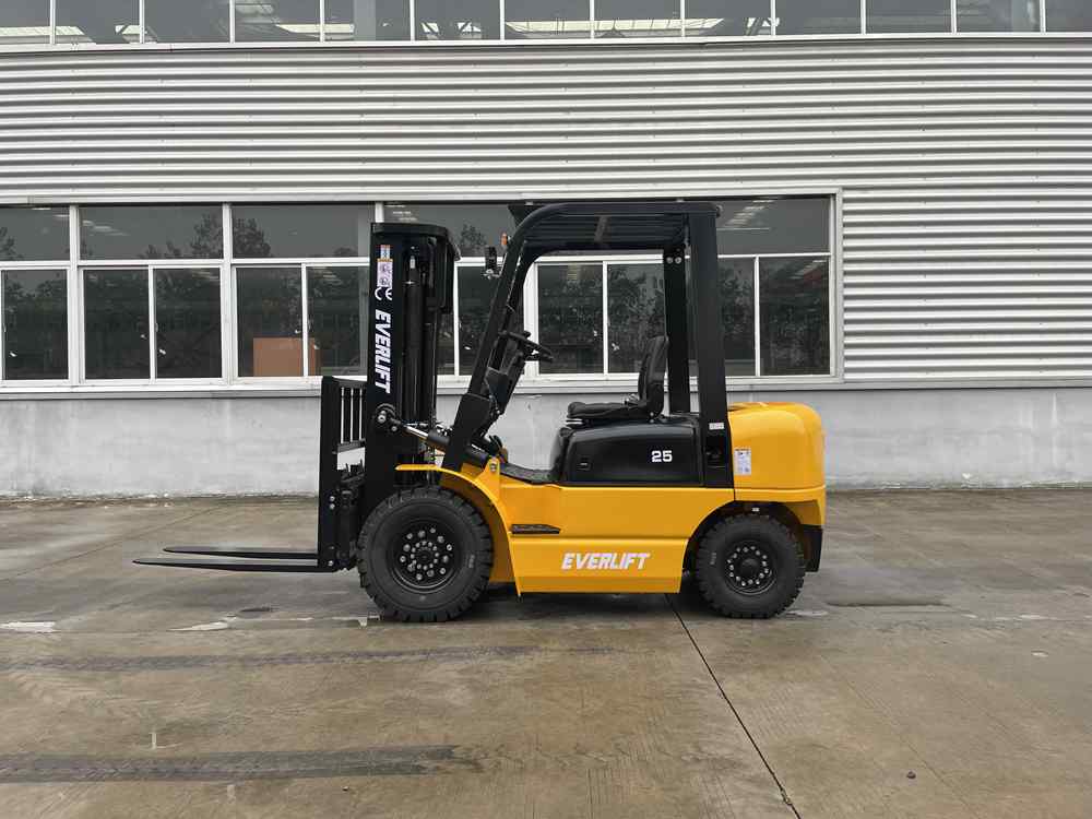 everlift EVERLIFT セット売り Everlift Forklifts - Reliable Diesel and Gasoline Lifting Power