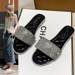 Sandalias de Moda con Pedrería para Mujer, Chanclas Planas de PVC con Tiras Cruzadas para Mujer - Product Image 5