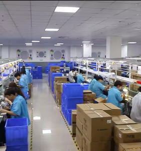 Ba ống kính V380 hệ thống giám sát không dây Powered Bảng điều chỉnh wifi ngoài trời an ninh CCTV 4 gam Sim Thẻ năng lượng mặt trời máy ảnh - Product Image 6